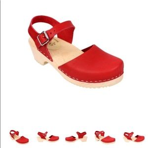 Low Heel Clogs from Lotta From Stockholm red